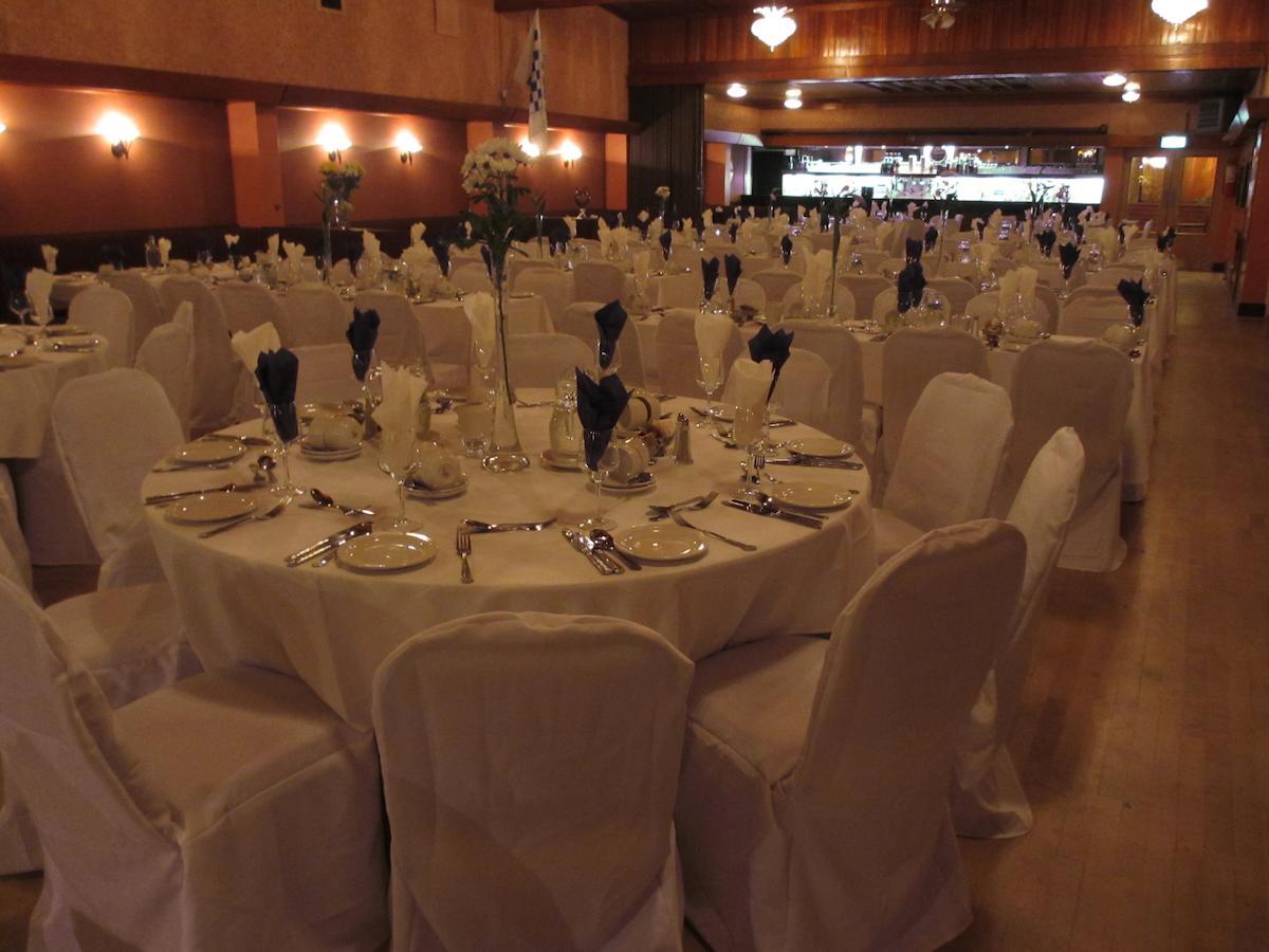 Creighton Hotel Clones Bagian luar foto